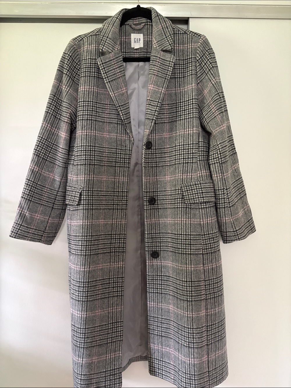 GAP size Small Women’s Gray Plaid Wool Trench Coat with Pink EUC